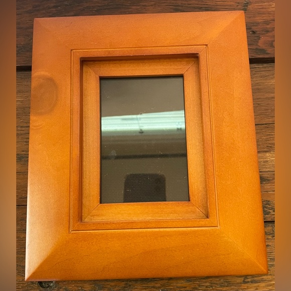 Modulus Wood Picture Frame, 4”x6” photo - Picture 9 of 10